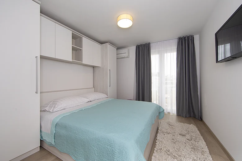 Apartments Ineska, Tučepi - bedroom