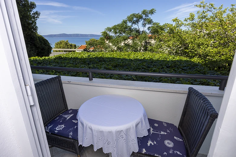 balcony with sea view - apartments Irena, Tučepi