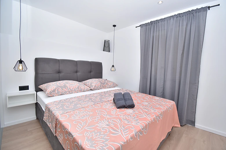 Apartments Šimun Visković, Tučepi - bedroom