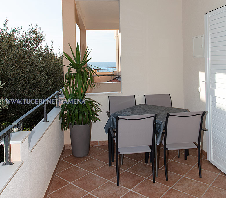 balcony with sea view