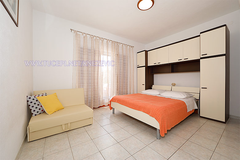 apartments Villa 750, Tučepi - bedroom