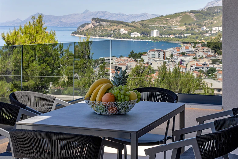 Villa Laluna Apartments, Tučepi - balcony with sea view