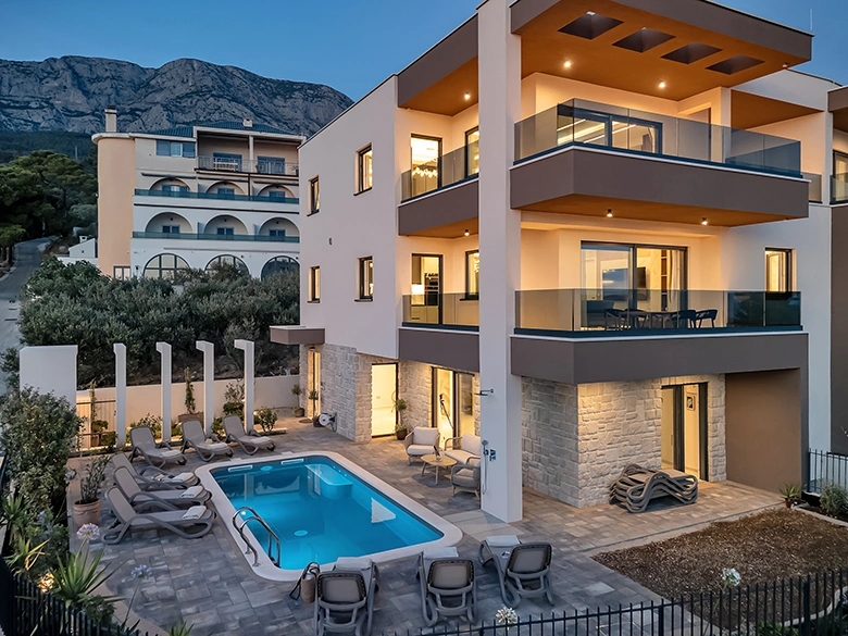 Villa Laluna Apartments, Tučepi - large swimming pool