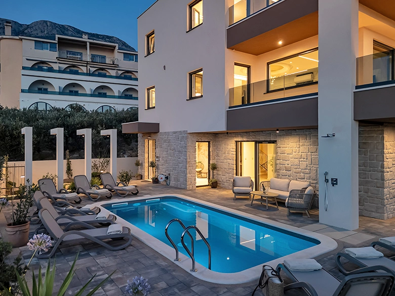 Villa Laluna Apartments, Tučepi - large swimming pool