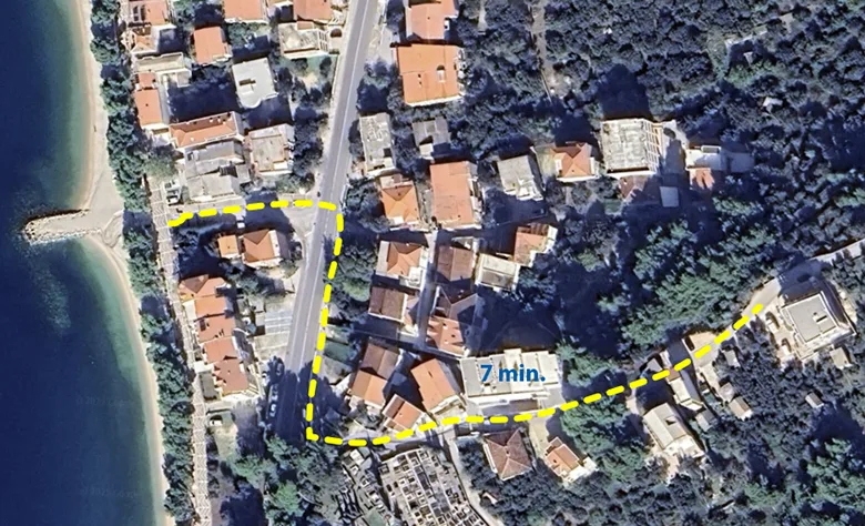 Villa Laluna Apartments, Tučepi - path to the beach