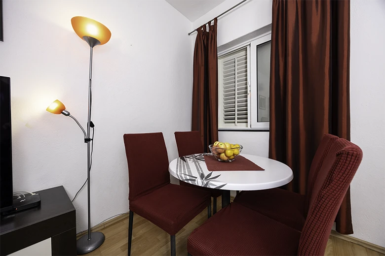 Apartments Love, Tučepi - living room