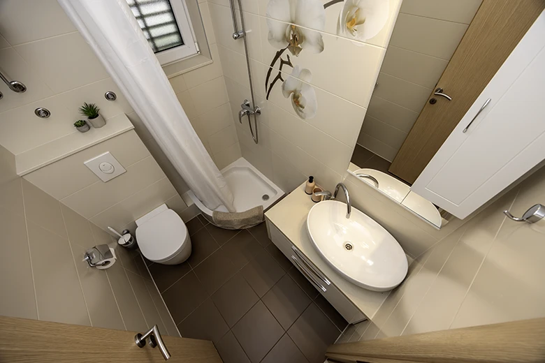 Apartments Love, Tučepi - bathroom