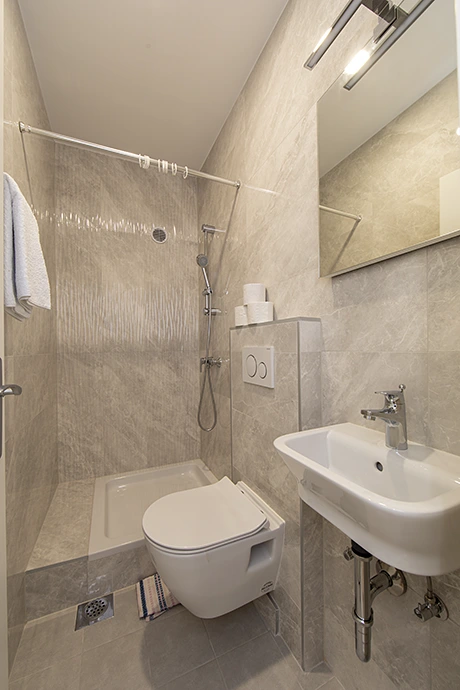 Apartments Matić - bathroom