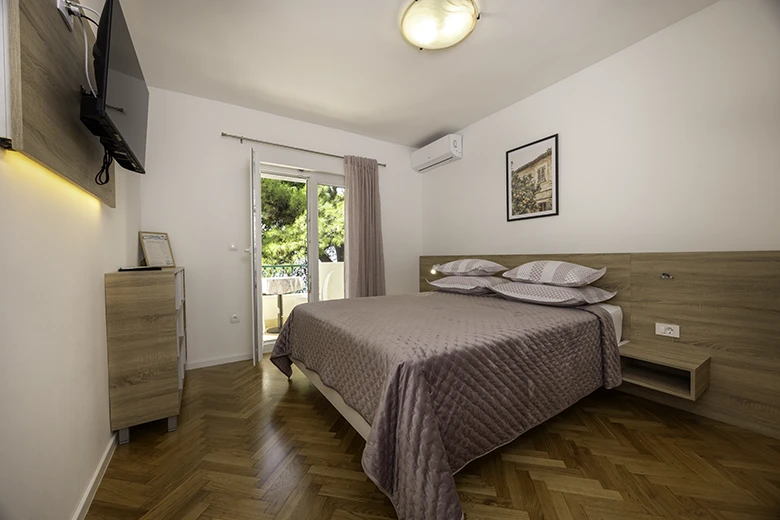 Apartments Mihaljević, Tučepi - bedroom