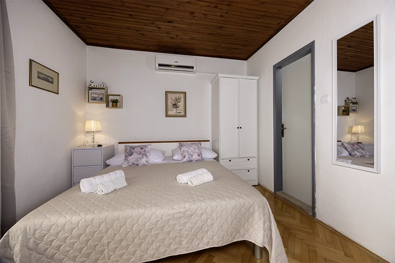 Apartments Milković, Tučepi - bedroom