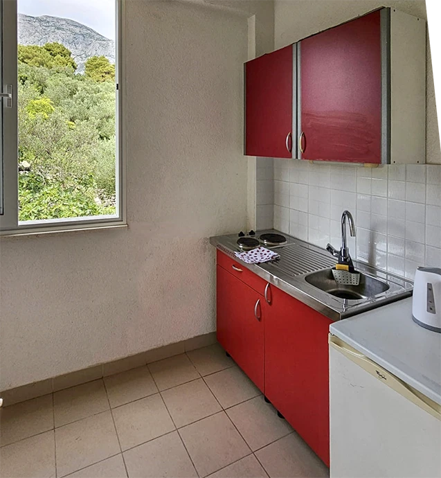 Apartments Marija and Frane Mravičić, Tučepi - kitchen