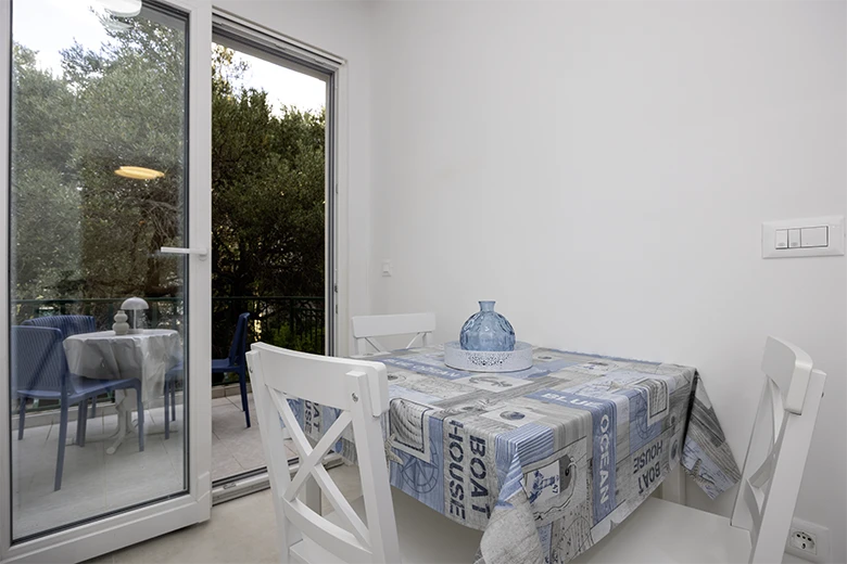 dining room - apartments Mravičić, Tučepi