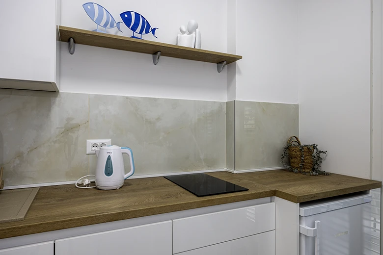 kitchen - apartments Mravičić, Tučepi