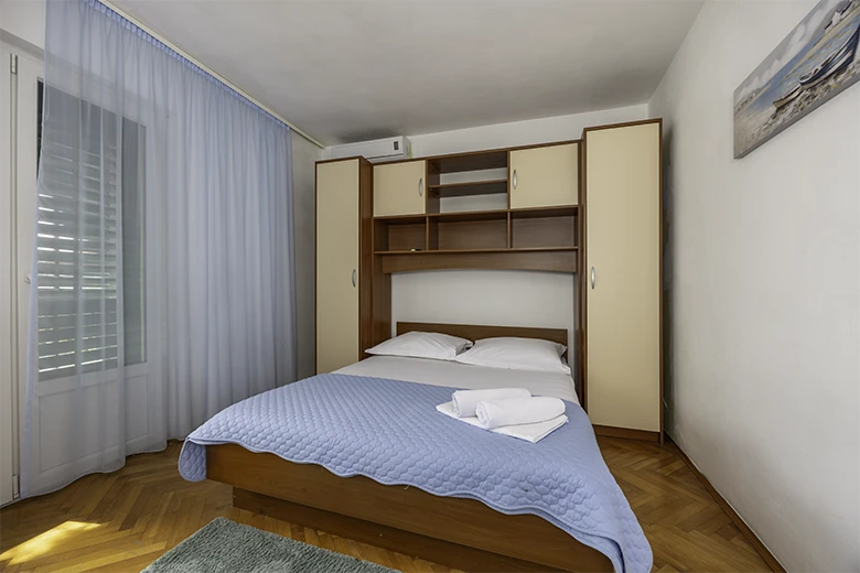 bedroom - apartments Mravičić, Tučepi