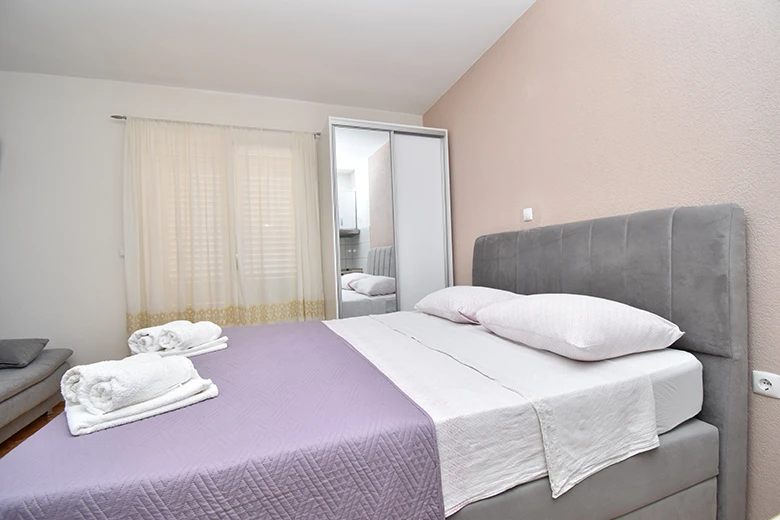 Tučepi, apartments Marija - bedroom