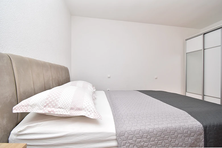 Tučepi, apartments Marija - bedroom