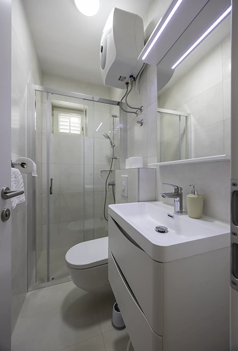 bathroom - apartments Maja Ševelj, Tučepi