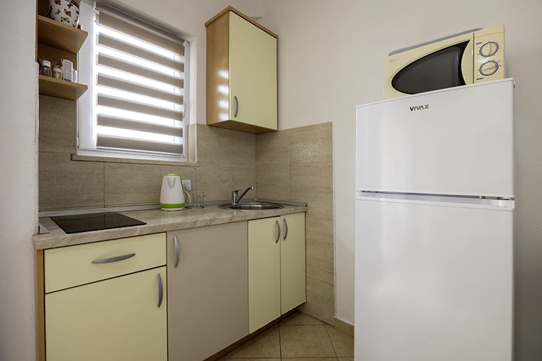 Apartments Silva, Tučepi - kitchen