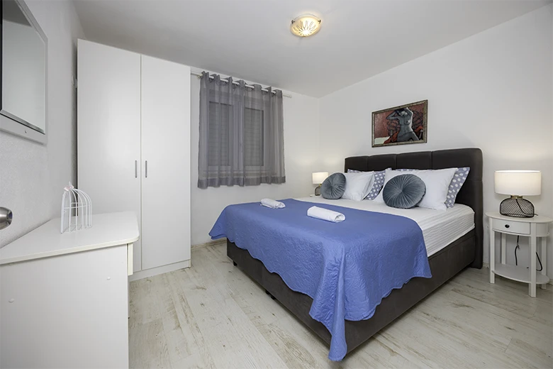 Apartments Silva, Tučepi - bedroom