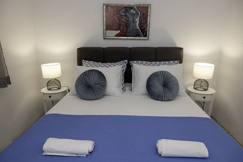 Apartments Silva, Tučepi - bedroom