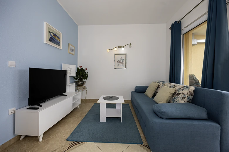 Apartments Silva, Tučepi - living room