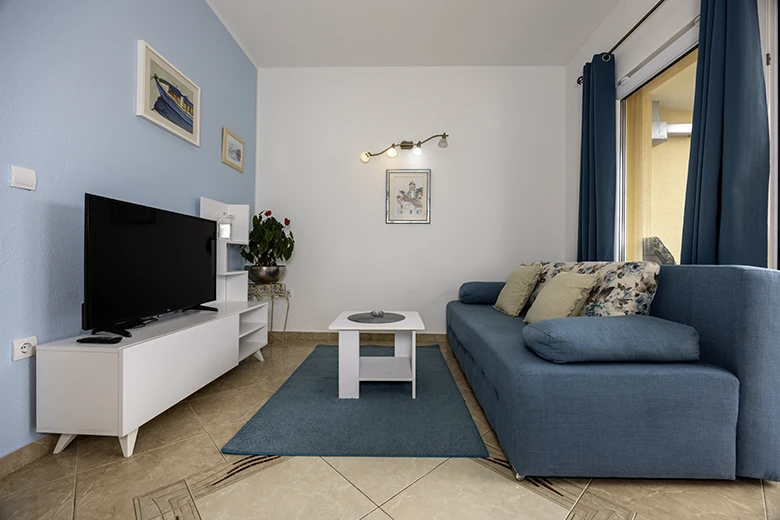 Apartments Silva, Tučepi - living room