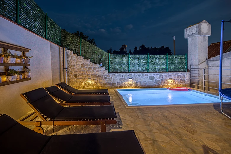 Villa Somnium, Tučepi - pool at night