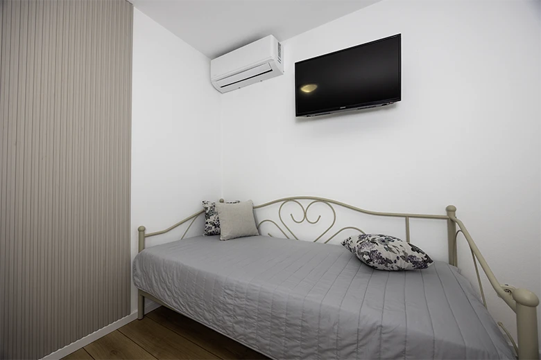 Apartments Šućur, Tučepi - bedroom