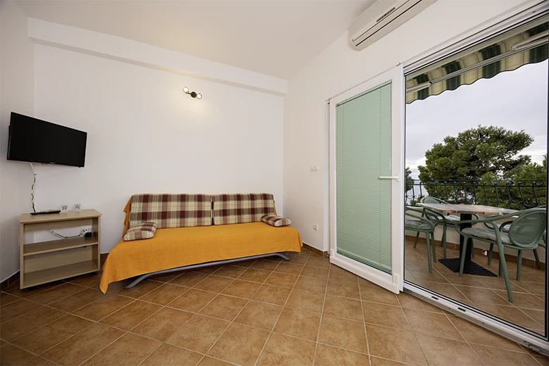 Apartments Caluna, Tučepi - living room