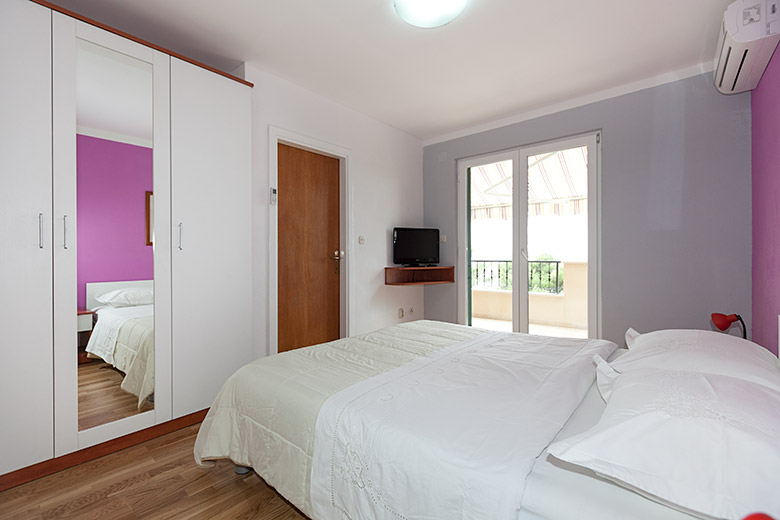 Apartments Vitlić, Tučepi - bedroom